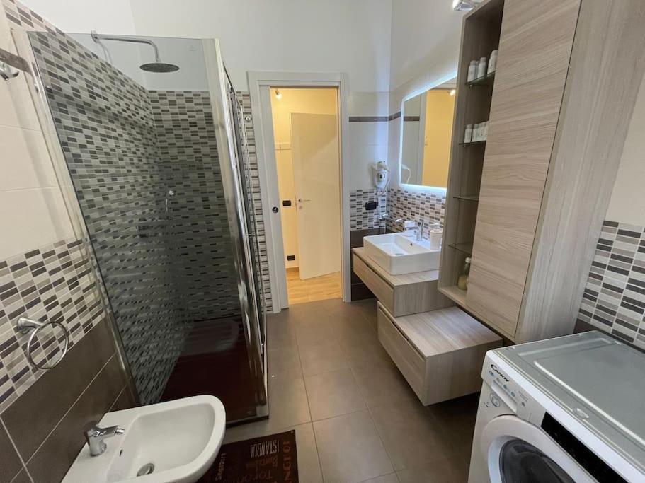 Nel Quartiere Bayres Suite Completamente Rinnovata Mailand Exterior foto