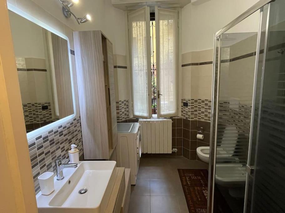 Nel Quartiere Bayres Suite Completamente Rinnovata Mailand Exterior foto